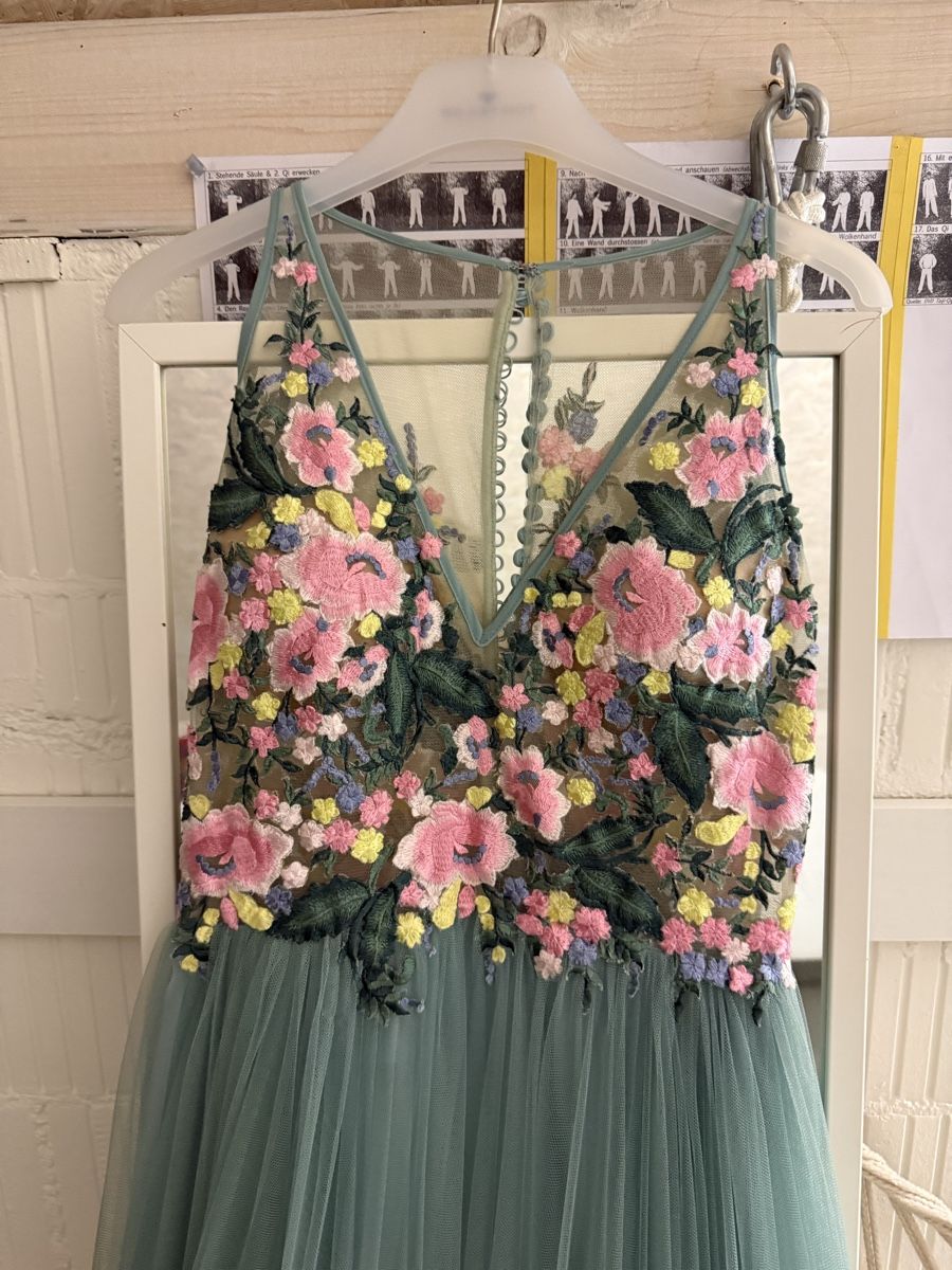 Vestiti: Cocktail Kleid – Usato da Mülligen venduto da and_djv9 2
