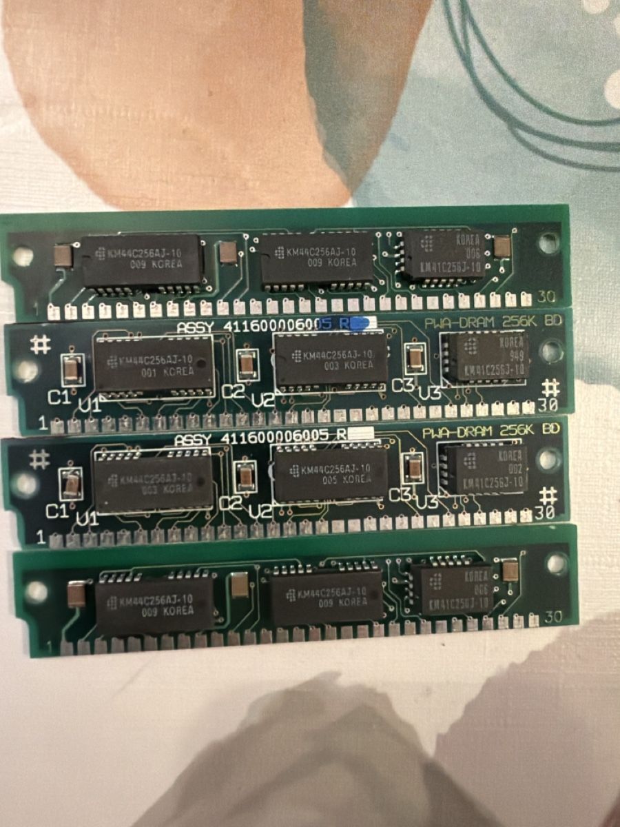 Mémoires / RAM: SIMM RAM 30 – Défectueux à Martigny par capri2800