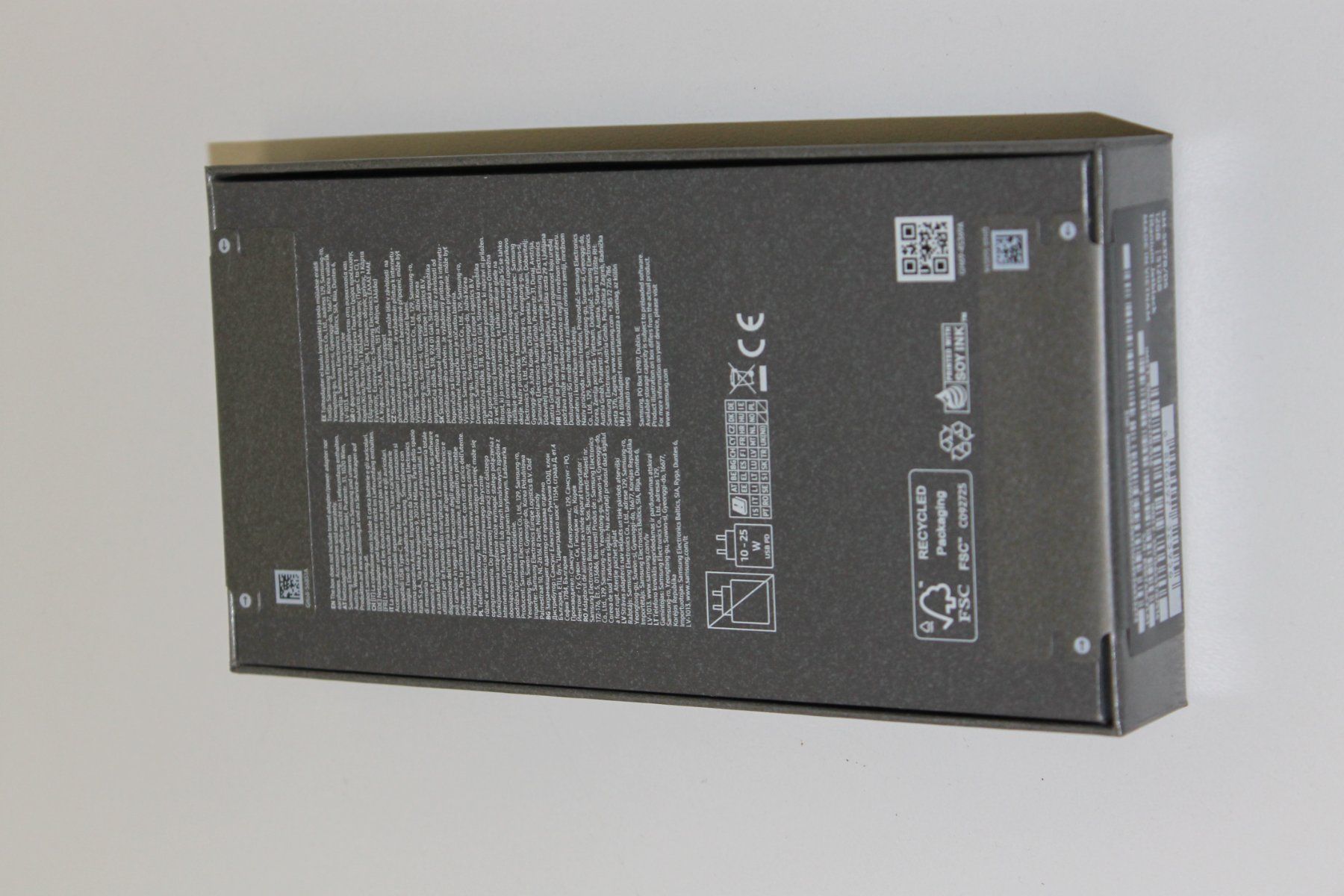 Samsung Telefoni cellulari / Smartphones: Samsung Galaxy S25 Edge (Originalverpackt) – Nuovo e nell'imballaggio originale da Hochdorf venduto da av-electronics 3
