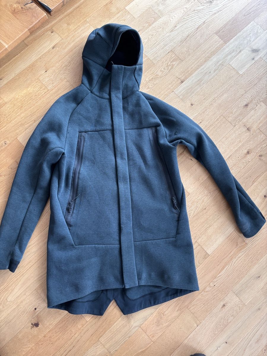 Nike Jacken: Parka Nike techfleece vert – Gebraucht aus Muri b. Bern von Saldayann