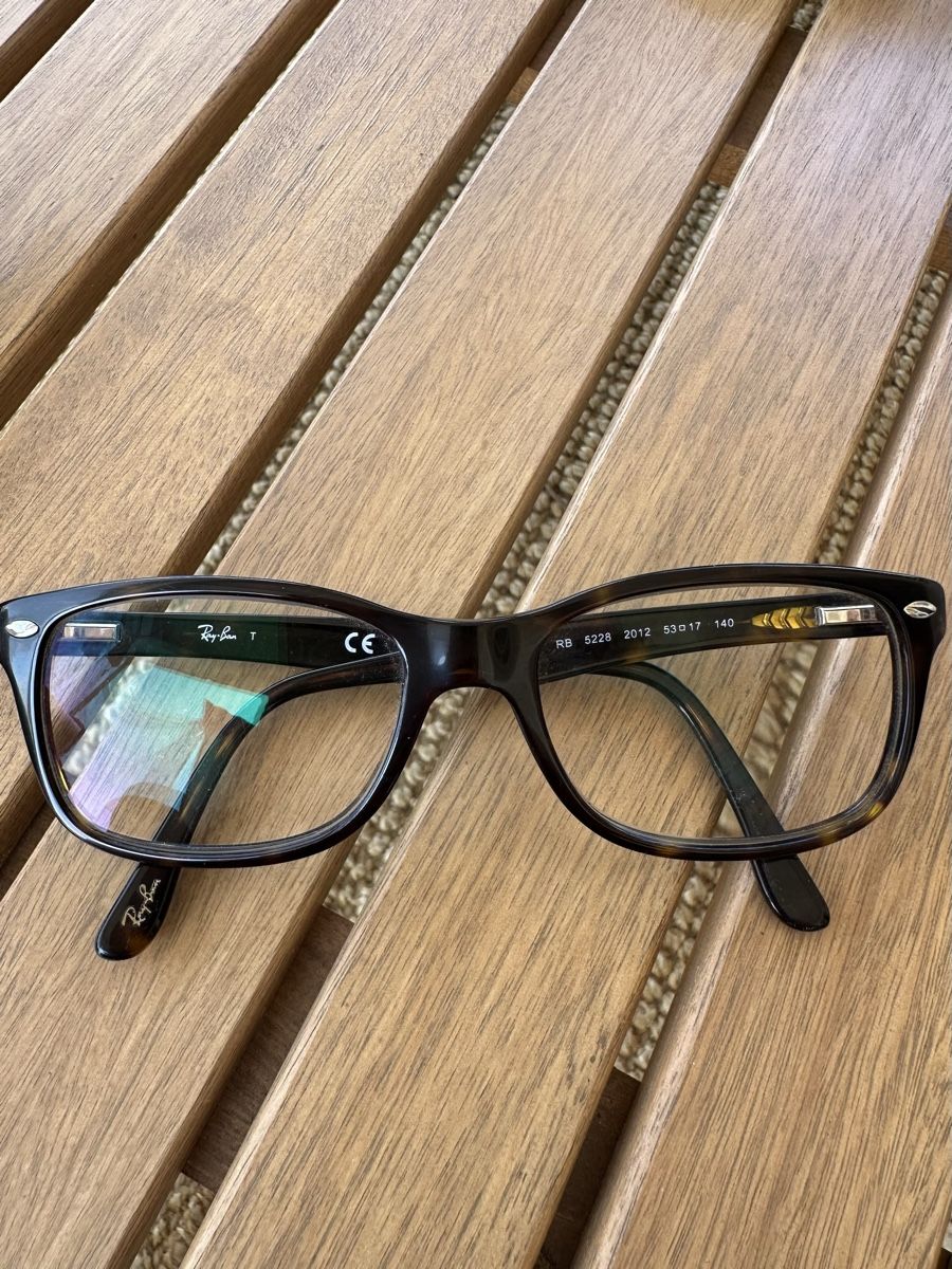 Ray-Ban Lunettes & Verres: Monture de Lunettes Rayban – D'occasion à Dully par Gaby_bkz2