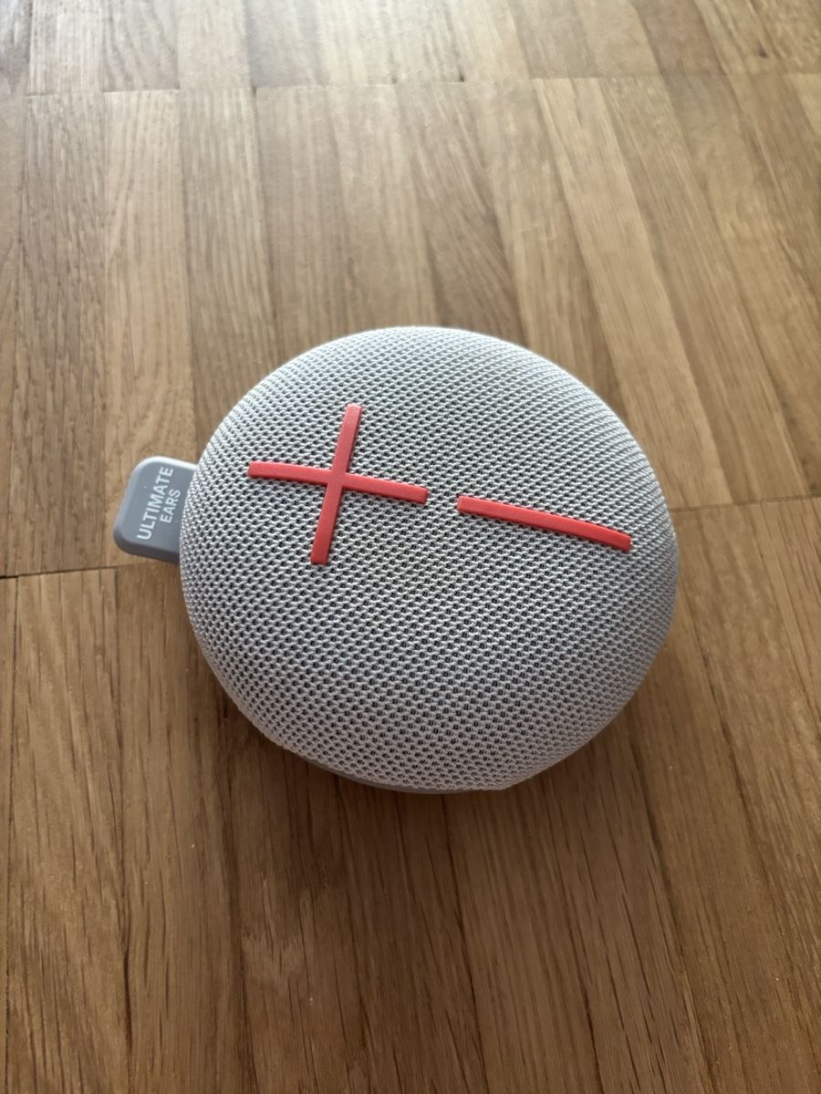 Ultimate Ears Lautsprecher: Ultimate Ears Miniroll Lautsprecher wie neu – Gebraucht aus Frick von murielmartin