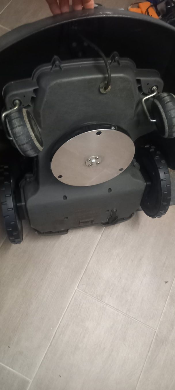 Husqvarna Tondeuses à gazon: Husqvarna automower 320 5514h – D'occasion à Grenchen par Asus_ 3