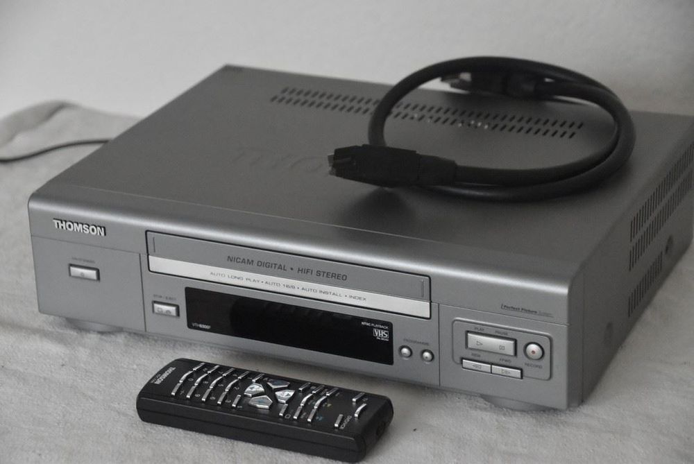 VHS-Videorecorder THOMSON VTH 6010G (Gebraucht) in Castaneda für CHF 60 – mit Lieferung auf