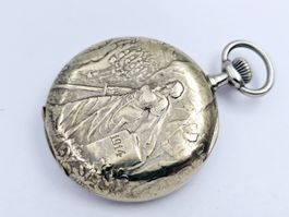 Antike Taschenuhr mit Motiv