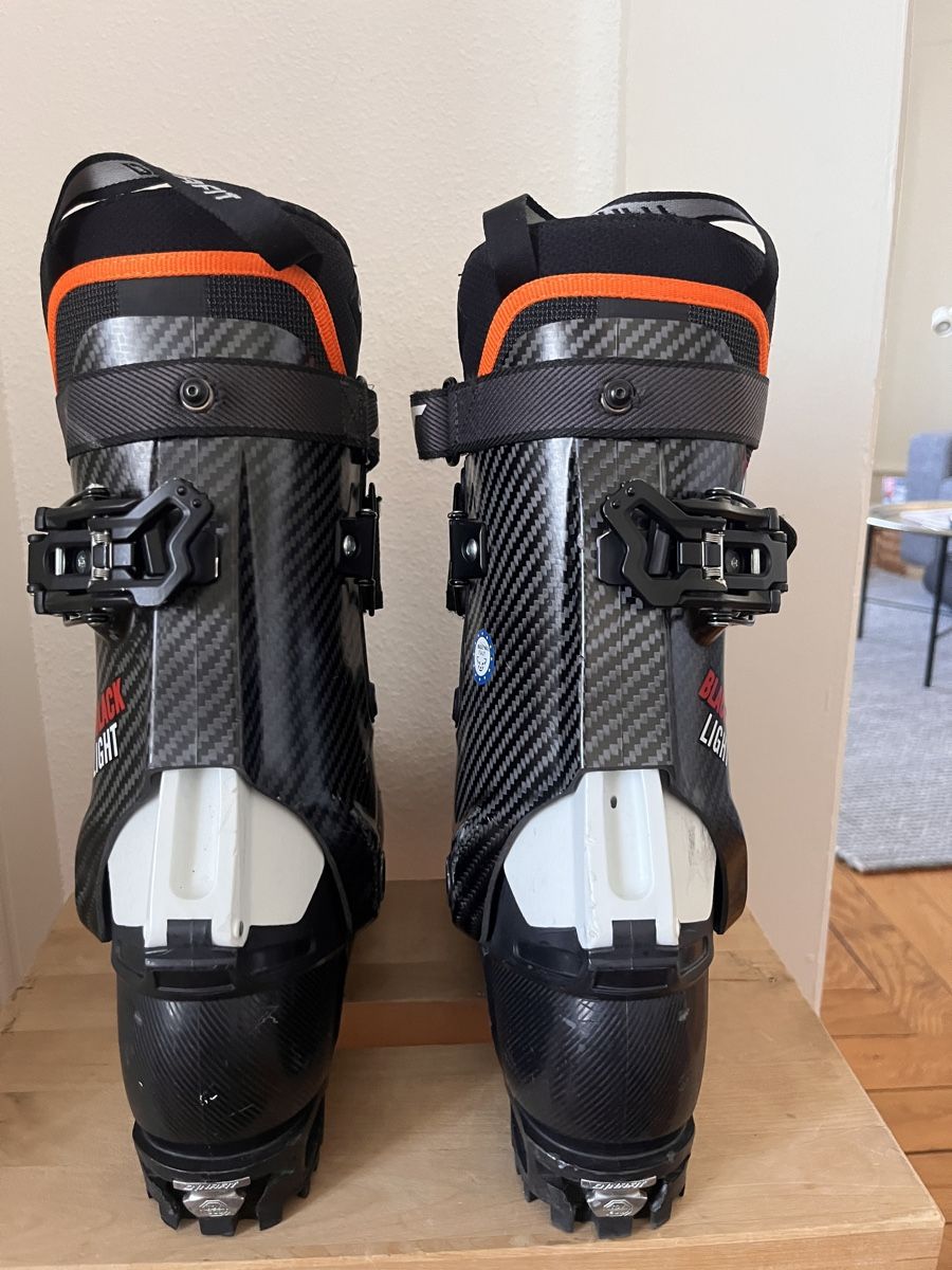 Dynafit Sci: Dynafit Blacklight Ski Touring Boots - Size 28.5 – Usato da Vevey venduto da UpDawg 5