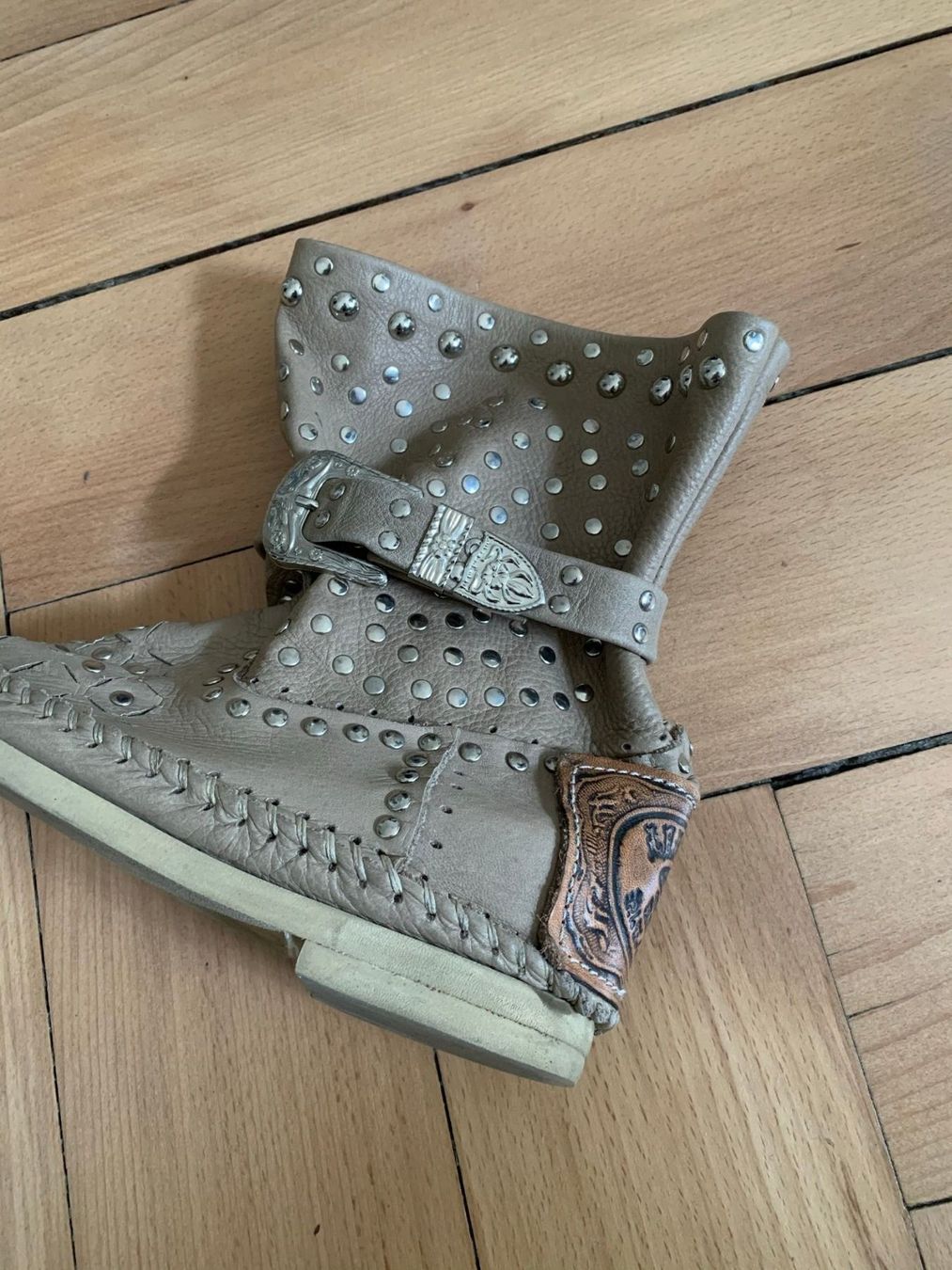 Chaussures femmes: HECTOR - Leder Stiefelette beige 37 – D'occasion à Zürich par Diazaio 1