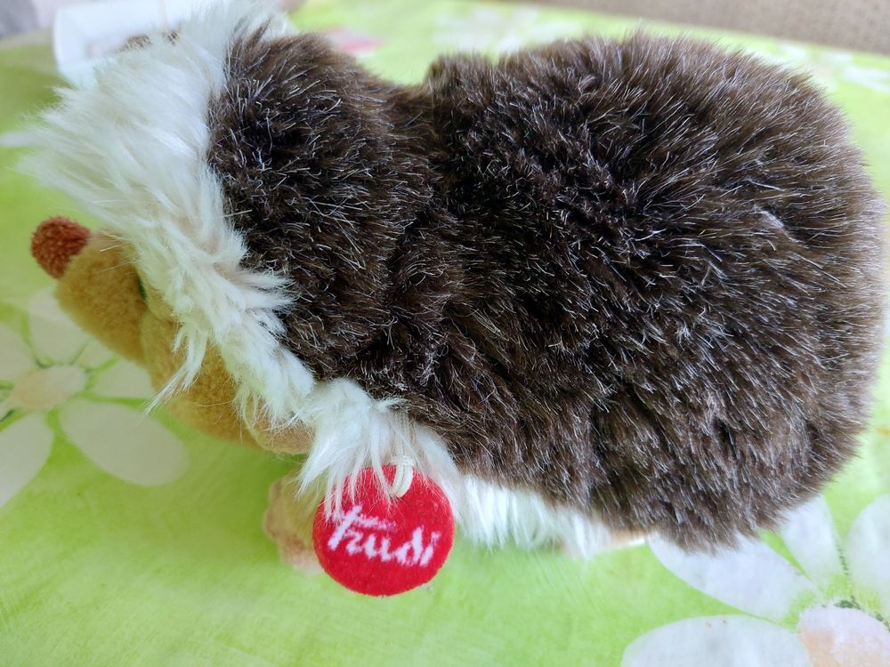 Living Nature Medium Igel Stofftier – 18 Cm Kuschelig Und Realistisch