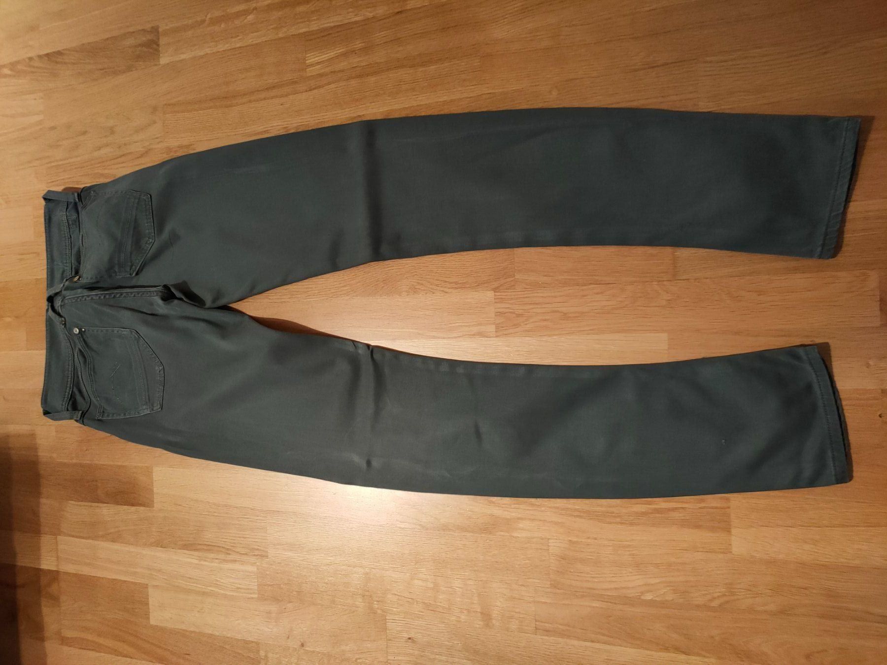 G-Star Pantaloni: Hose von G-Star Gr. 26 – Usato da Regensdorf venduto da Donaldduck0907 1