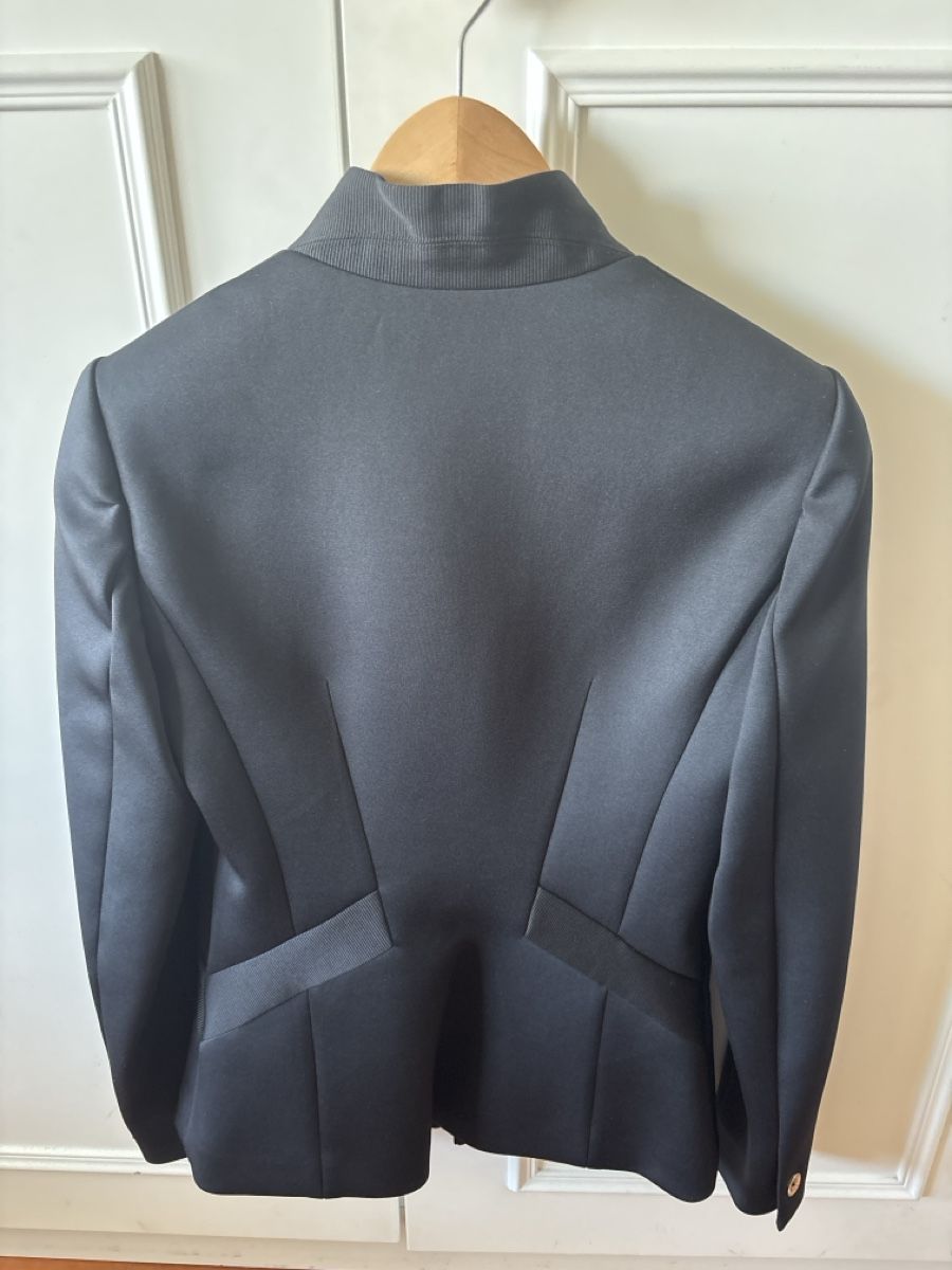 Ted Baker Jacken: Ted Baker Blazer schwarz mit Blumenfutter Grösse 36 – Gebraucht aus Therwil von cosugs 2