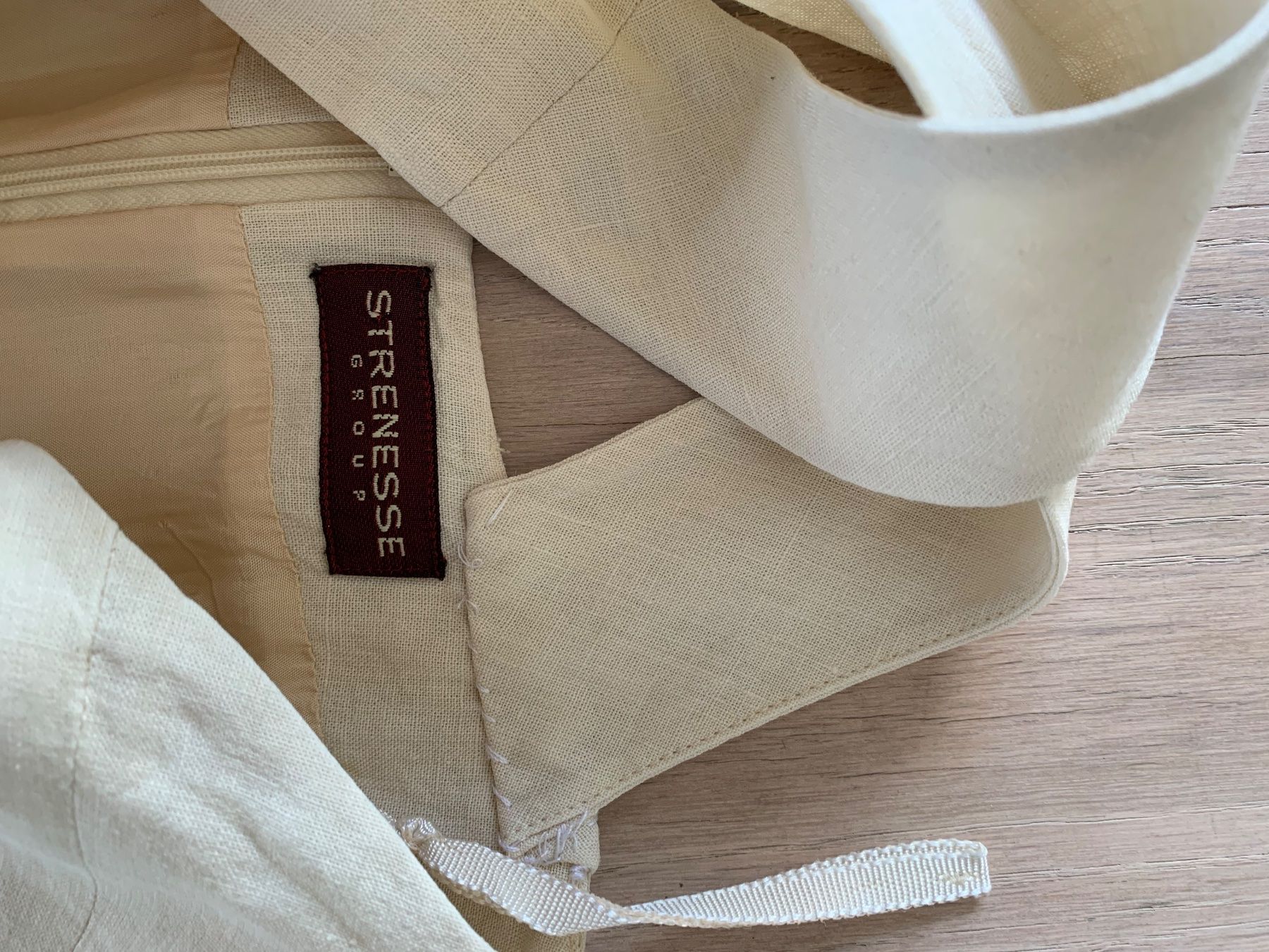 Strenesse Kleider: Kleid von Strenesse gr M – Gebraucht aus Nuglar von Korsika2 1