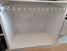 2x Weisse Hosenaufhängung für Pax.(Ikea) Grösse:100 x 58cm