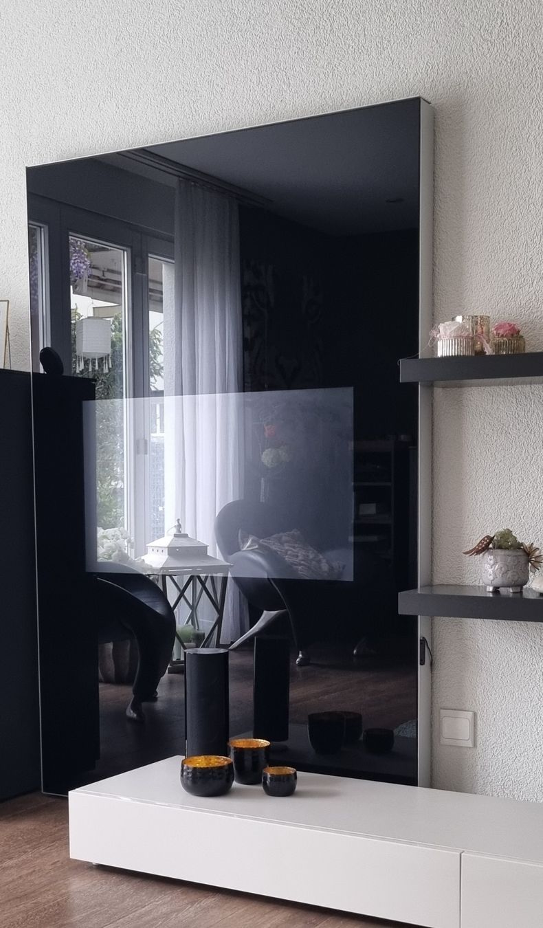 Fernseher: TV Modul Ad Notam Mirror Image mit Glas- Paneel – Gebraucht aus Windisch von Firstspace
