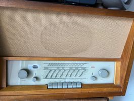 Radio mit Platten Spieler