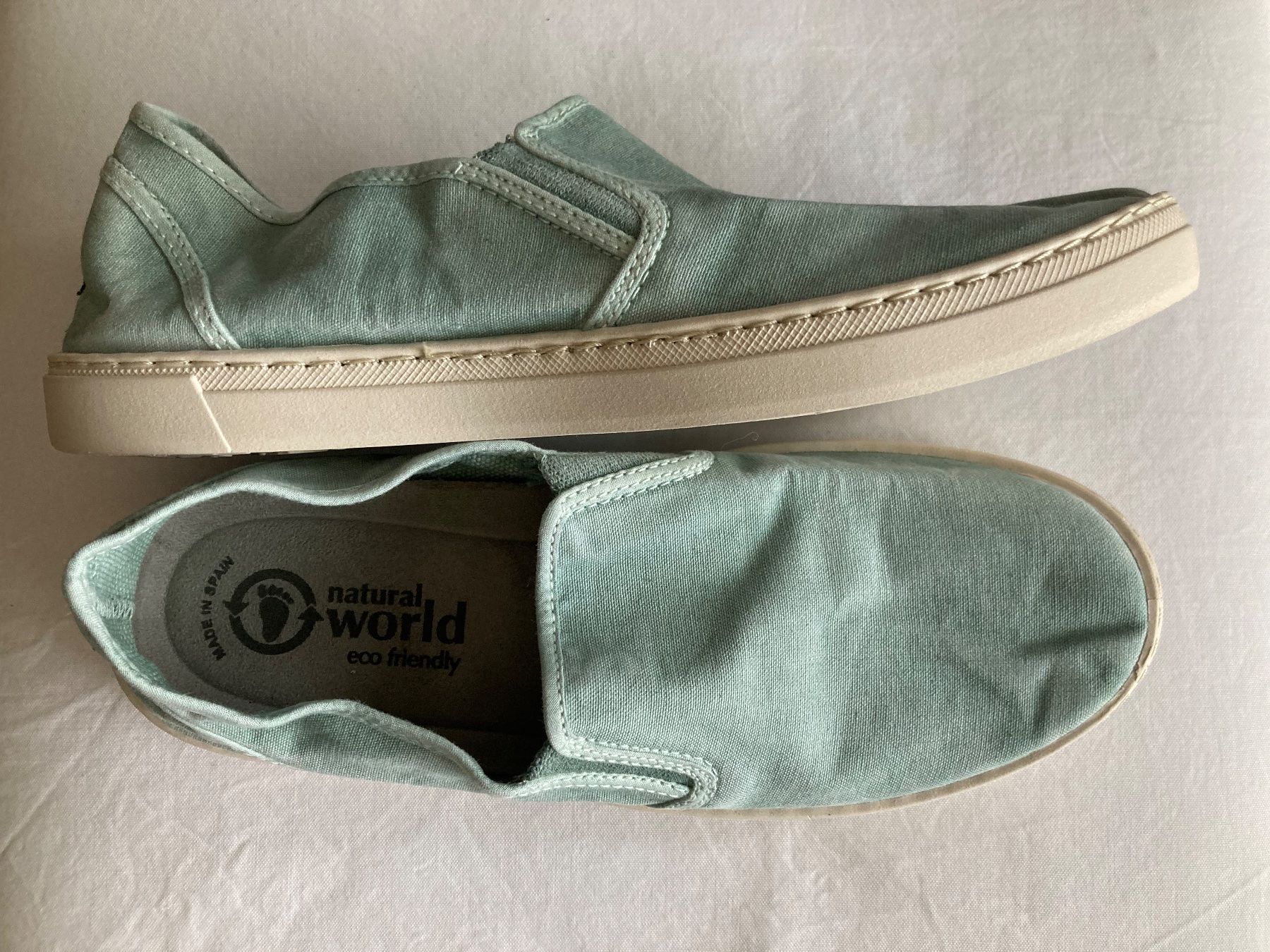 Scarpe da uomo: NEUE Sneakers, Grösse 40 – Nuovo e nell'imballaggio originale da Zürich venduto da stella03 1