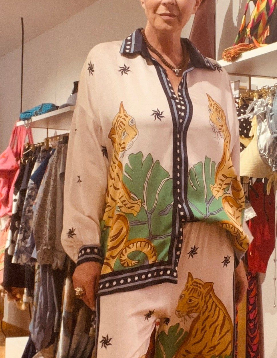 Blusen: Gerade fallende "Tigerbluse" mit Seide – Neu und originalverpackt aus Zürich von Naebeli 2