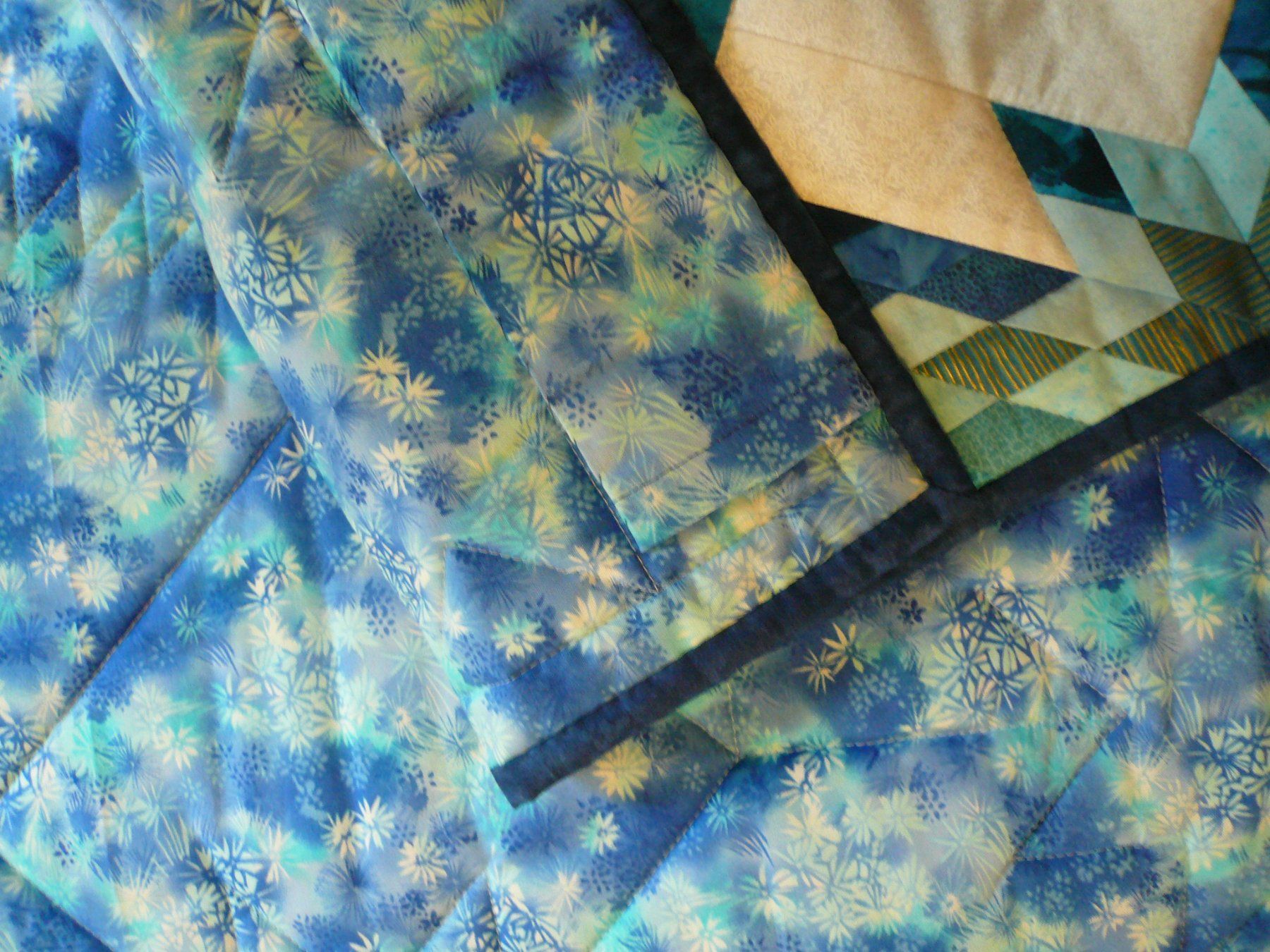 Decken: Batik Quilt - Patchwork Decke - Wandbehang - Swiss made – Neu (gemäss Beschreibung) aus Brunnadern von pinkfaden 4