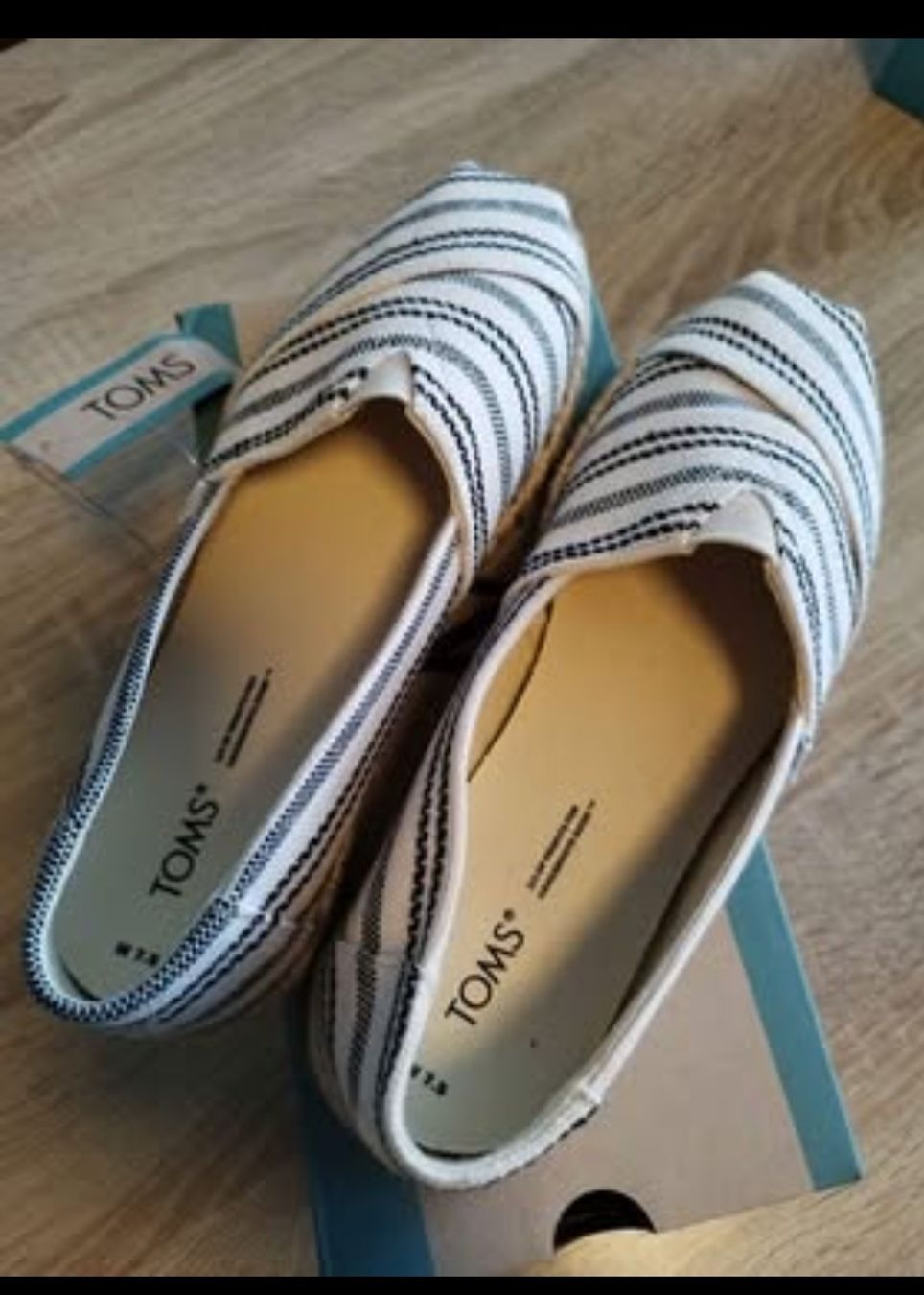 Toms Damenschuhe: Espadrilles Toms neuves – Neu und originalverpackt aus Mont-sur-Lausanne von Laetitia.Vnts