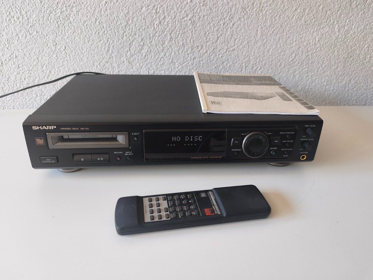 Minidisques: Sharp MD-R2H Minidisc Deck Player – D'occasion à Toffen par Immo-Erben