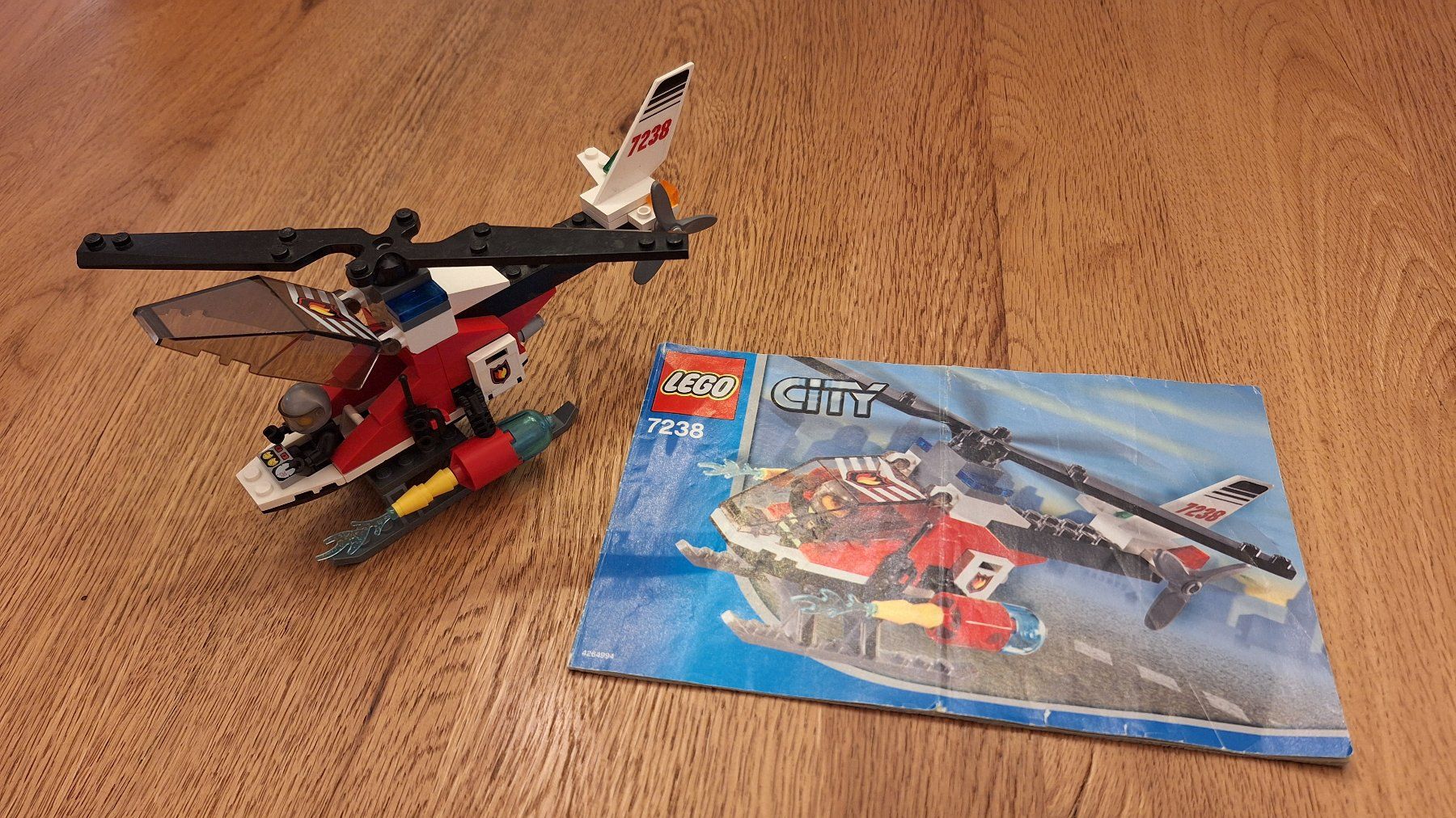 Lego Giocattoli: Lego 7238 - Feuerwehrhubschrauber – Usato da Uzwil venduto da Daro03