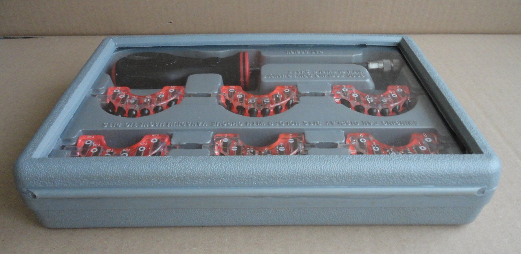 Tutti gli attrezzi: Bit-Set Univers.-Schraubenzieher mit flexiblem Schaft 37-tlg – Usato da zürich venduto da parts5060 3