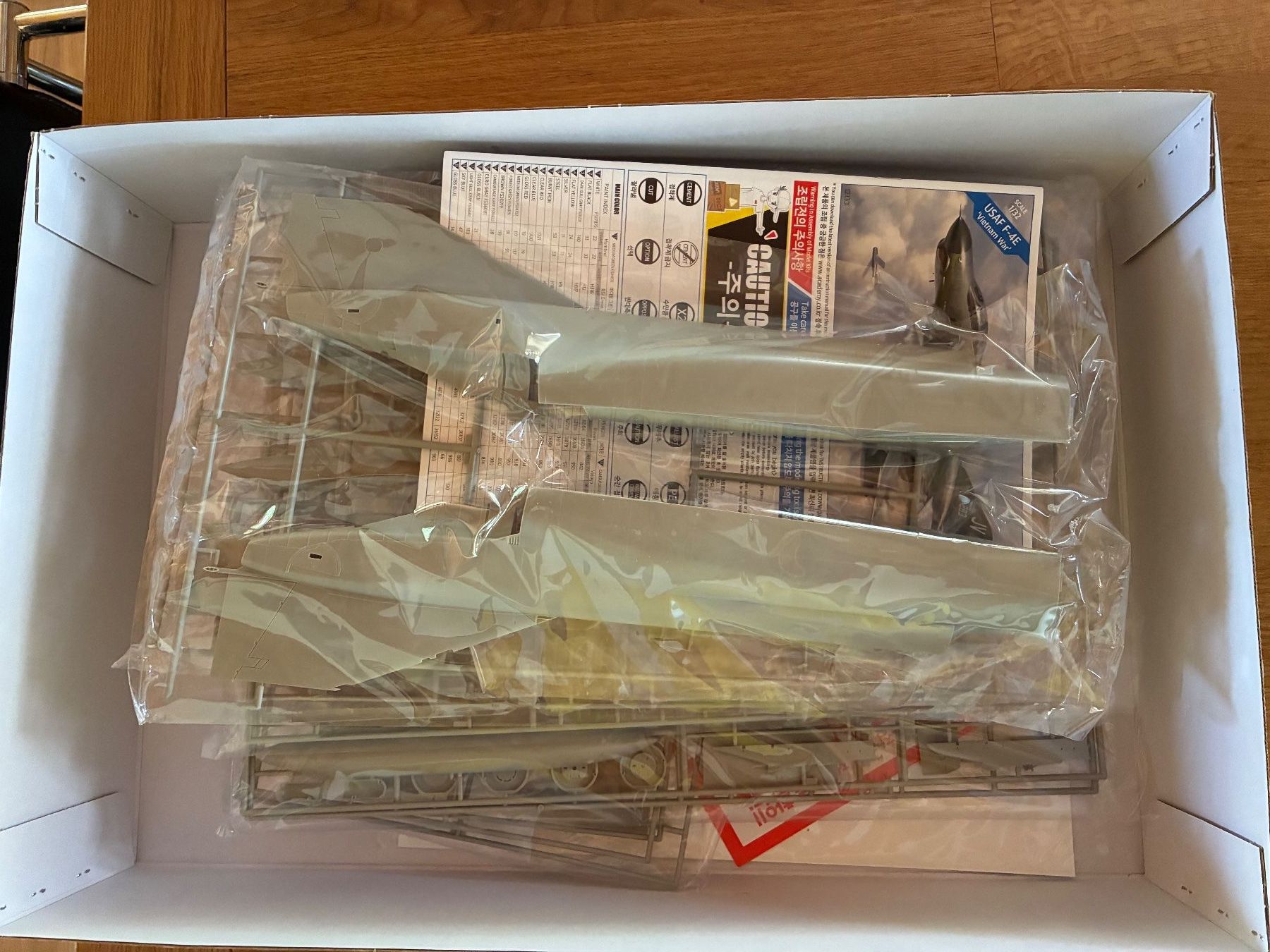 Modellbausätze & Standmodelle: Academy 1:32 USAF F-4E Phantom mit Zurüstteilen – Neu und originalverpackt aus Rapperswil BE von Silverwings 1