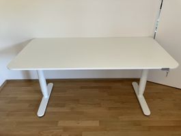 Schreibtisch BEKANT 160x80 cm höhenverstellbar