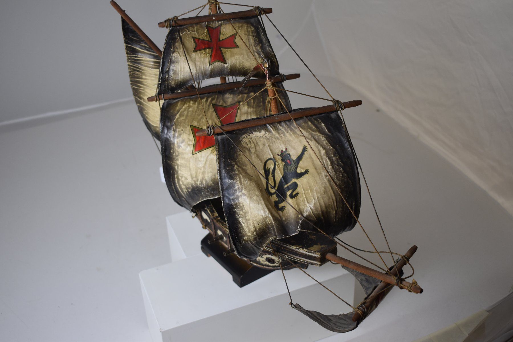 Kit di modellismo & Modellini statici: Segelschiff-Modell, Santa Maria – Usato da Interlaken venduto da schatzkiste_seeburg