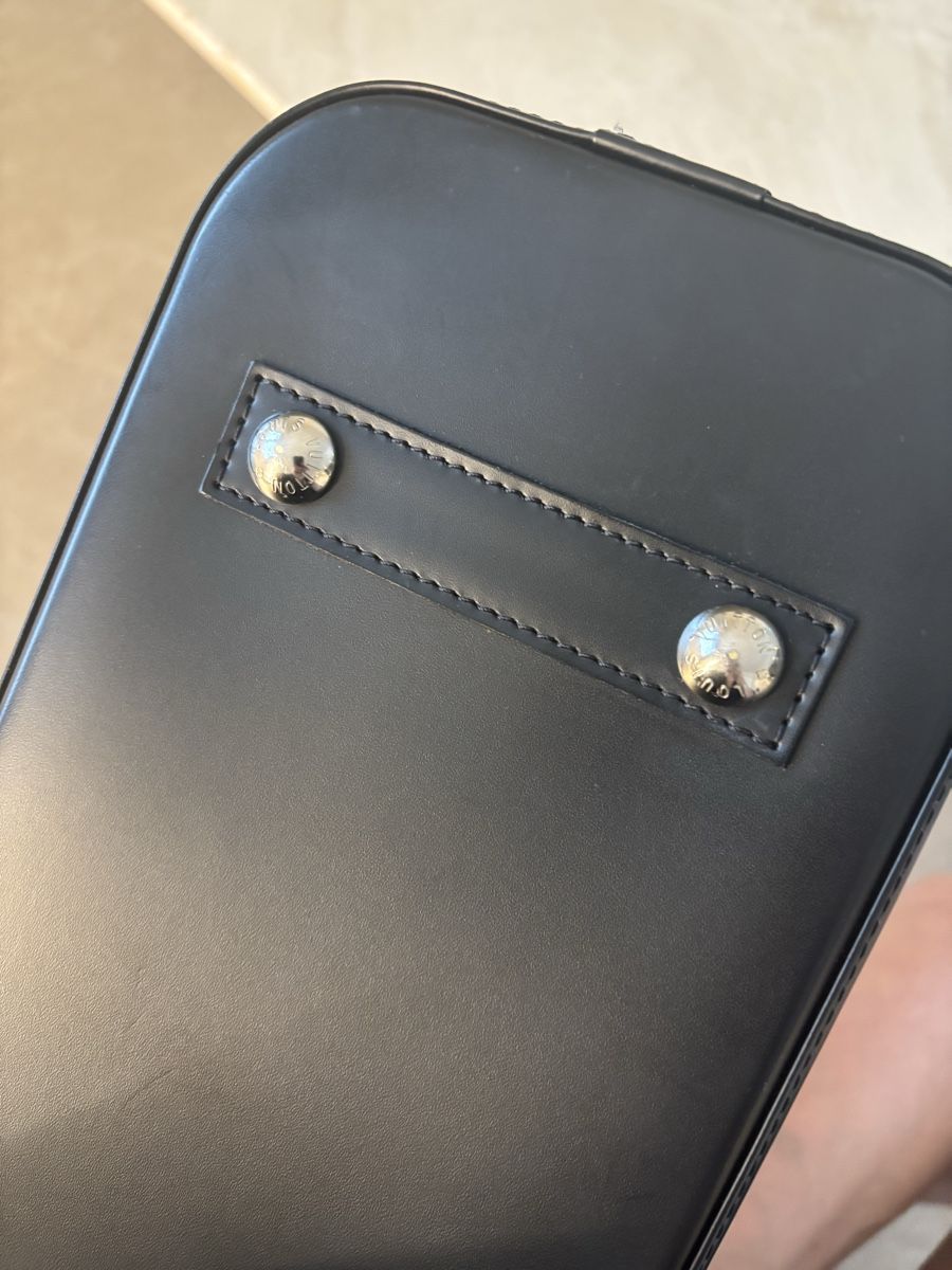 Louis Vuitton Borse da donna: Louis Vuitton Alma PM Epi Leder Schwarz – Nuovo (secondo la descrizione) da Zürich venduto da car_9sdb 4