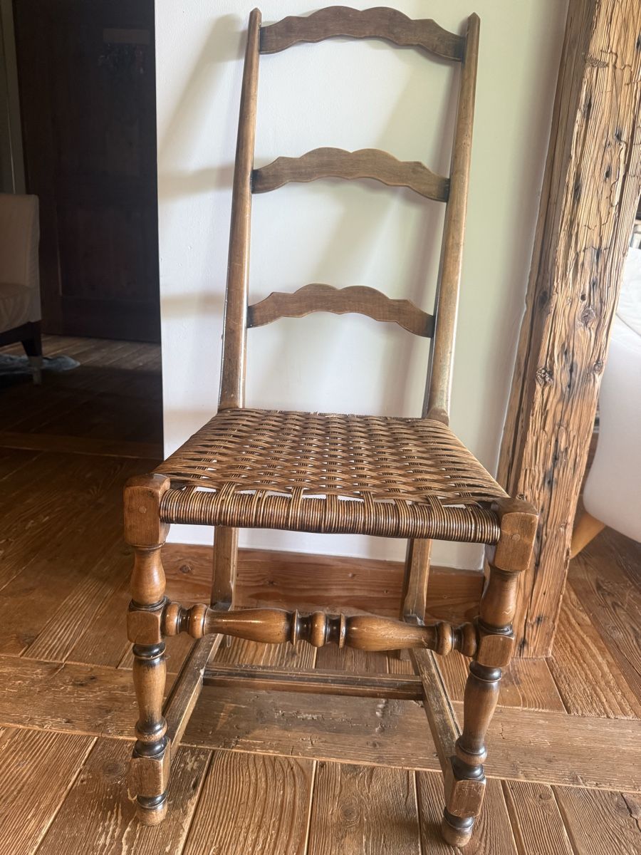 Set de table et chaises: Chaises – D'occasion à Crans VS par carine1958