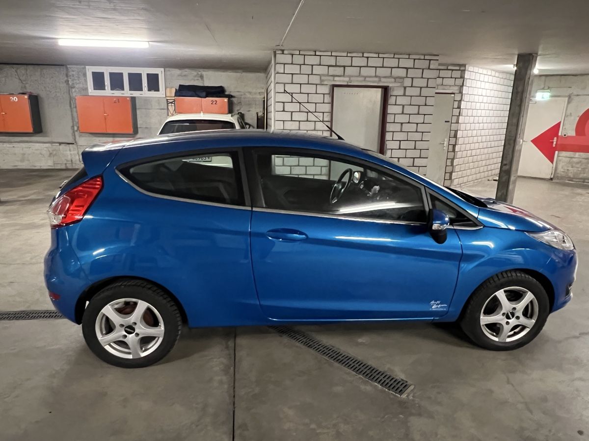 Ford Autos: Ford Fiesta, blau, 2013 – Gebraucht aus Herisau von Gugui09 1