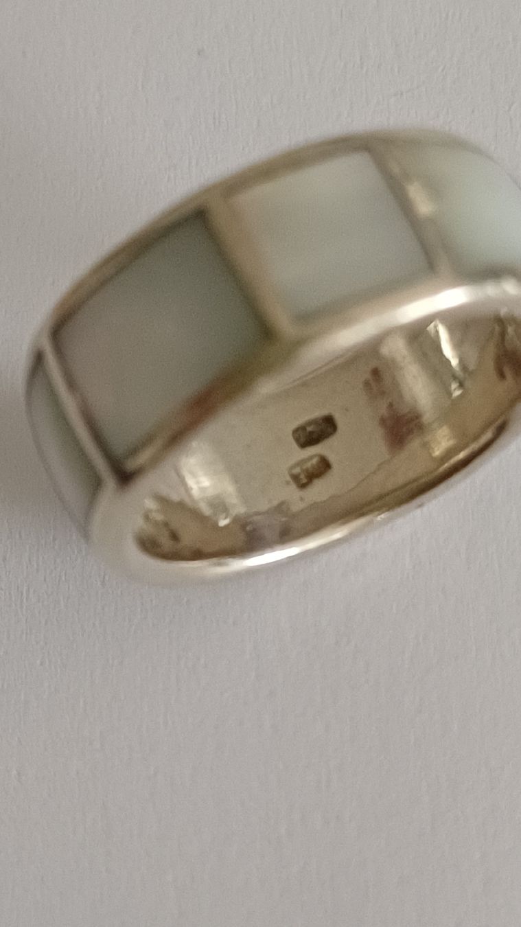 Anelli: Silberring mit hellem Steinbesatz, ein Hingucker – Usato da Arlesheim venduto da savina01 3