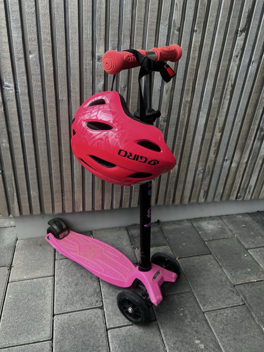 Micro Veicoli per bambini: Micro Scooter & Giro Helmet – Usato da Frick venduto da bla_zt9f