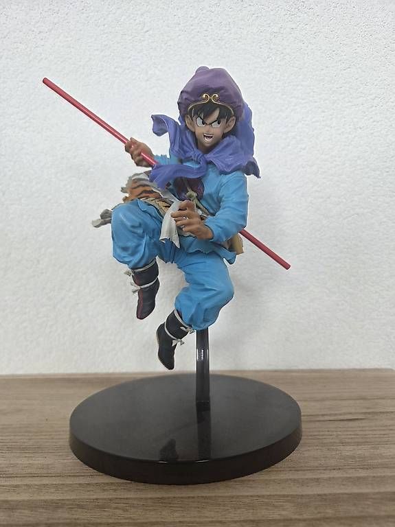Toutes les décorations: Figurine son goku – D'occasion à Chavornay par ivan_85
