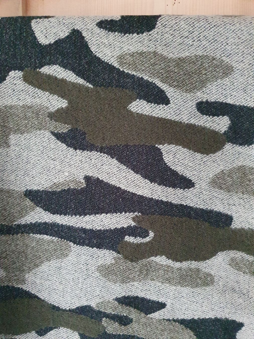 Foulard & Sciarpe: Schal in Tarnfarben/Camouflage – Usato da Steinach venduto da Xamax18 2