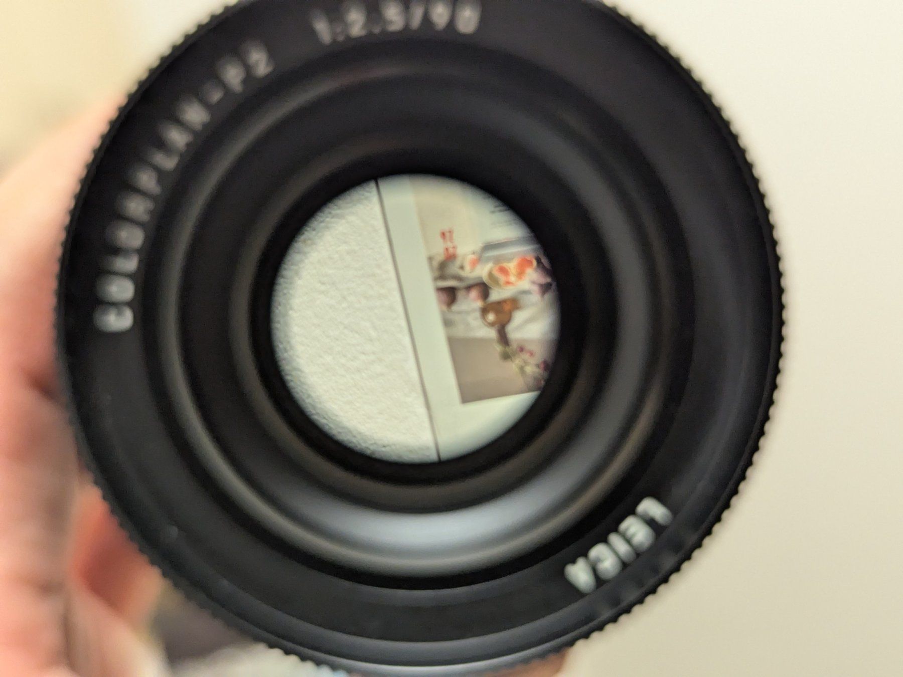 Leica Obiettivi: Leica Colorplan P2 1:2.5 90mm Projektor-objektiv – Usato da Bischofszell venduto da Blende2 3