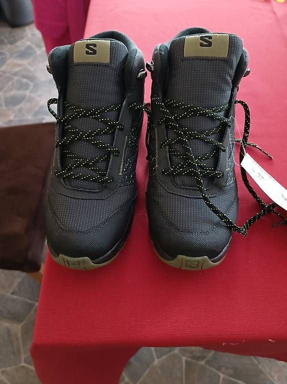 Salomon Scarpe per ragazzi: Neue Wanderschuhe Gr. 38 – Nuovo e nell'imballaggio originale da Laupersdorf venduto da sebel2007 1
