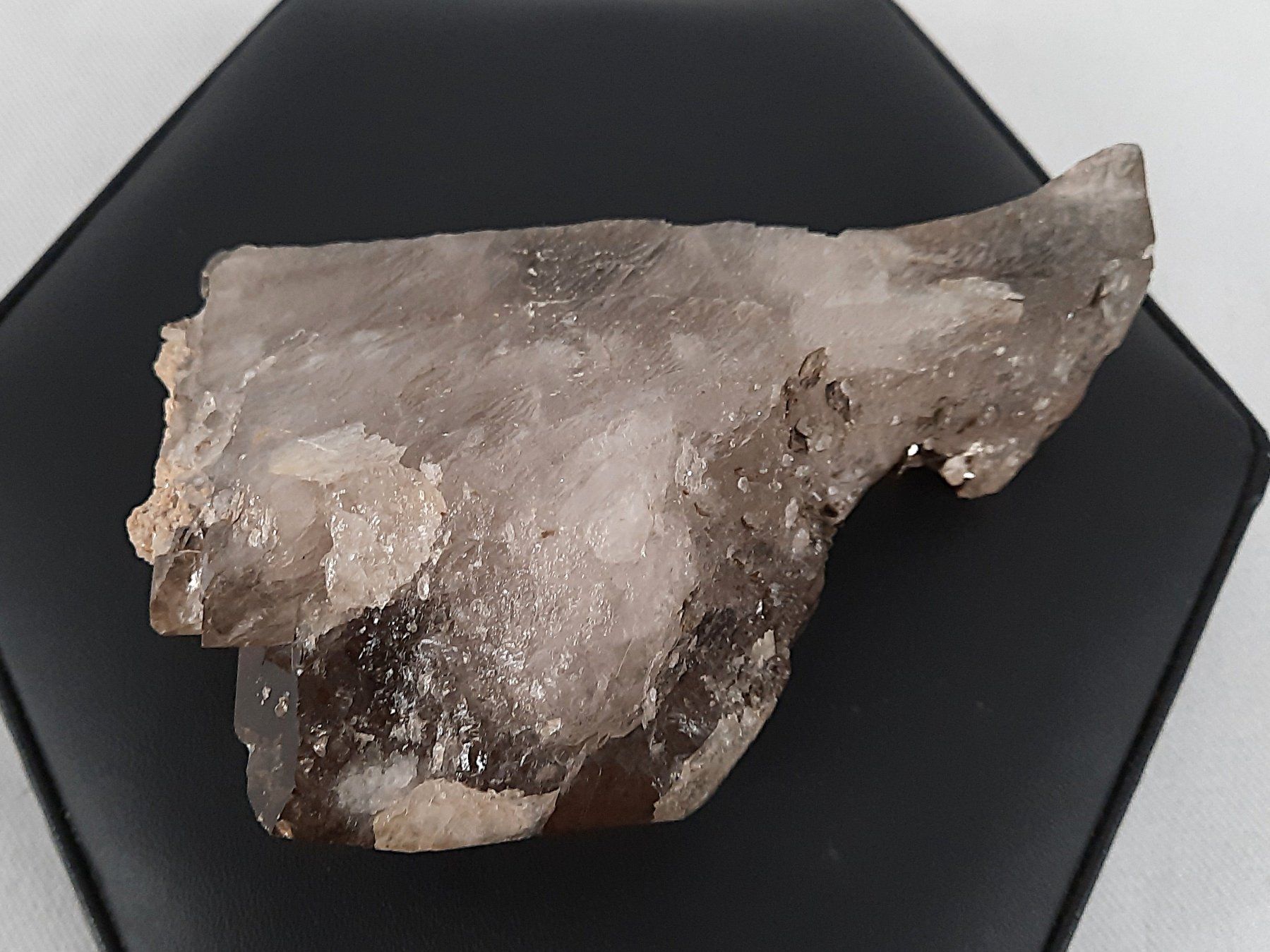 Mineralien & Heilsteine: Rauchquarz mit Muskovit – Gebraucht aus Beinwil am See von Restwert_Beinwil 1