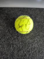 Tennisball mit Unterschrift, Sammlerstück, Rarität!