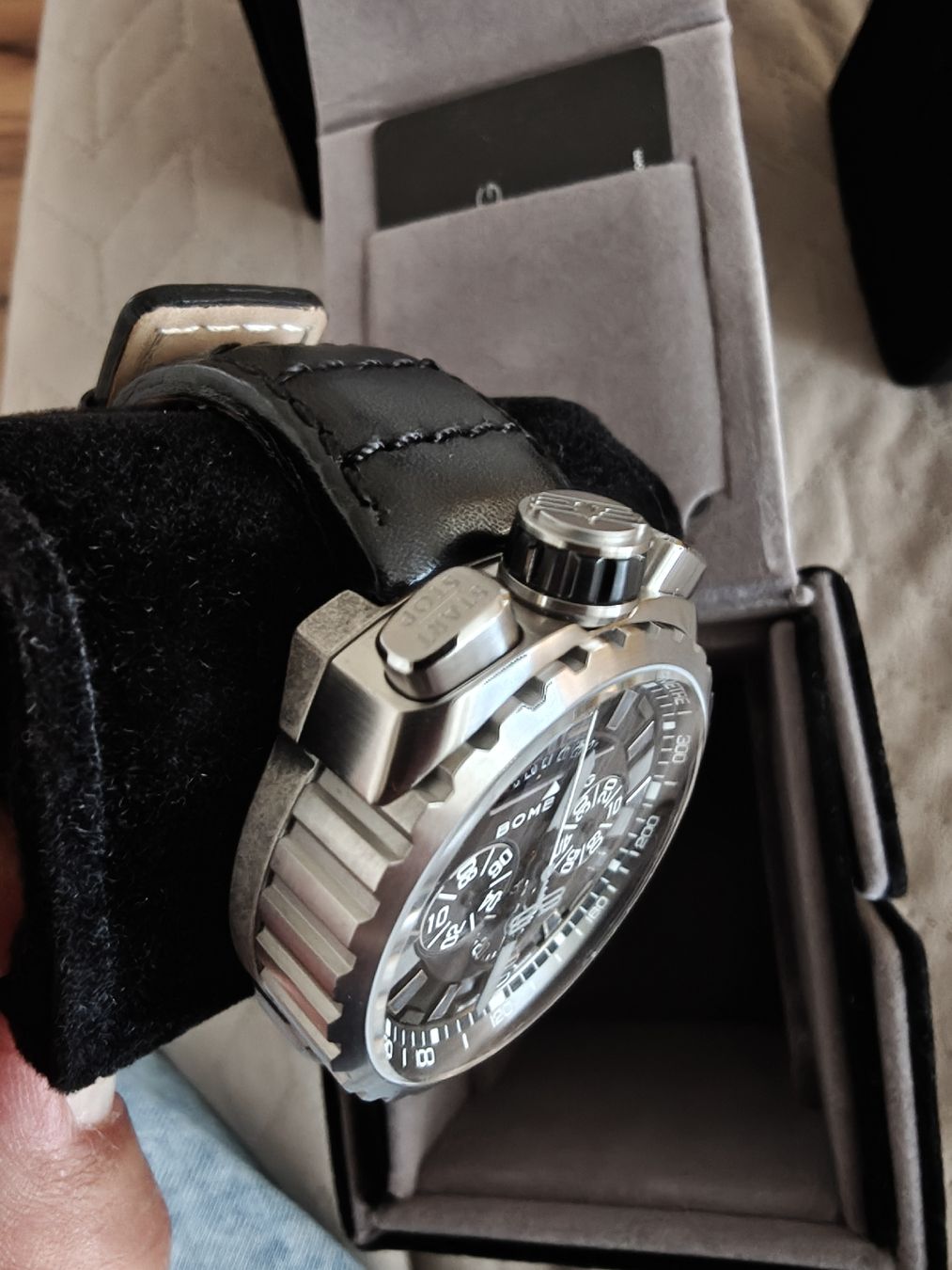 Bomberg Orologi: Montre Bomberg Bolt 68 neuf – Nuovo (secondo la descrizione) da Delémont venduto da man_gpn6 2