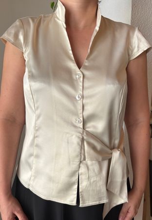 Elegante Damenbluse in Gr. M, BRIEFVERSAND