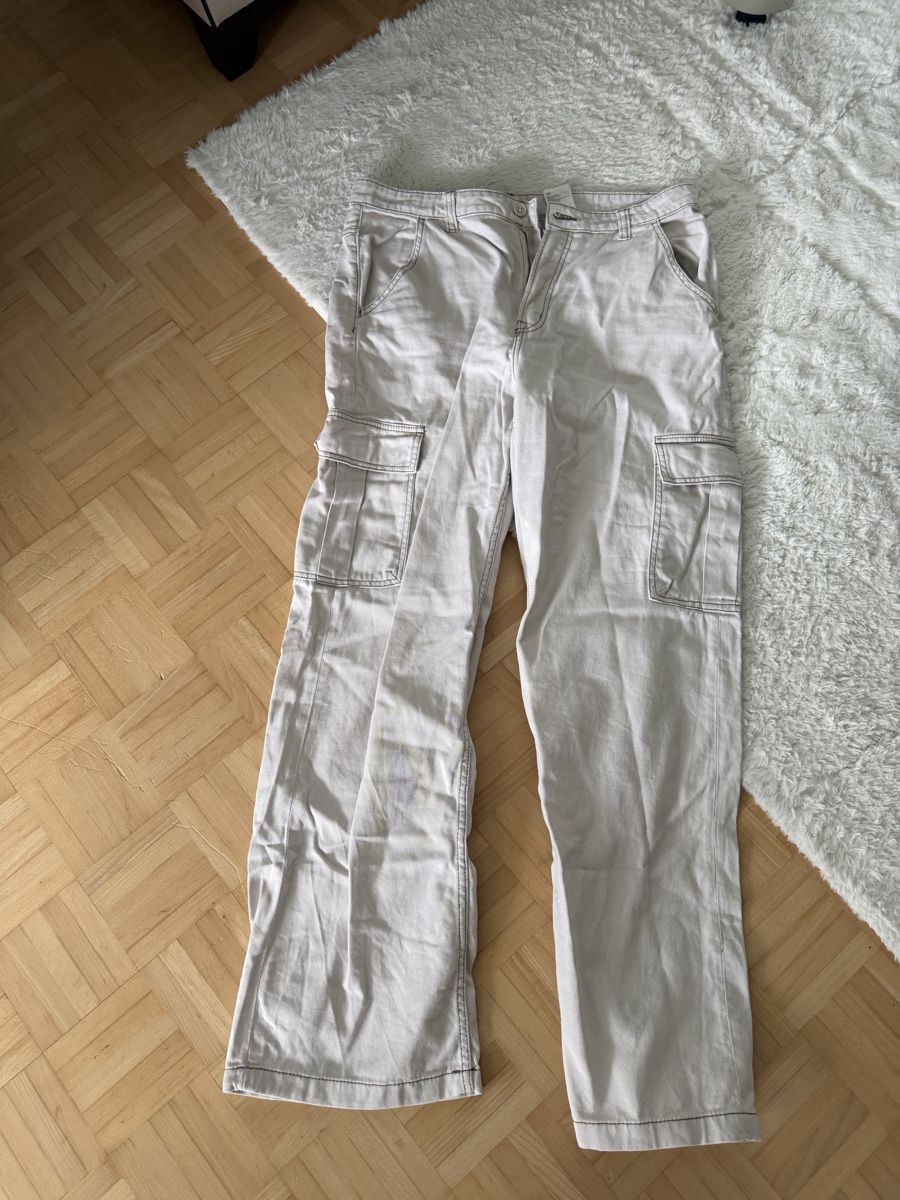 H&M Pantaloni: Gargo hose h&m gr. 44 – Usato da Zürich venduto da Erdas_07