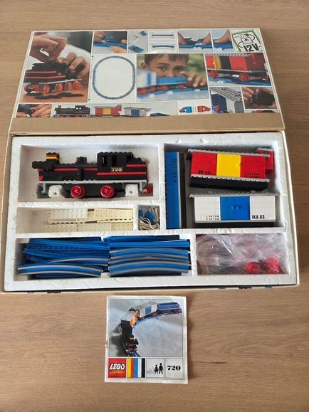 Lego Kit di costruzioni: Lego 720 Eisenbahn Baukasten 12 Volt – Usato da Schenkon venduto da Blech