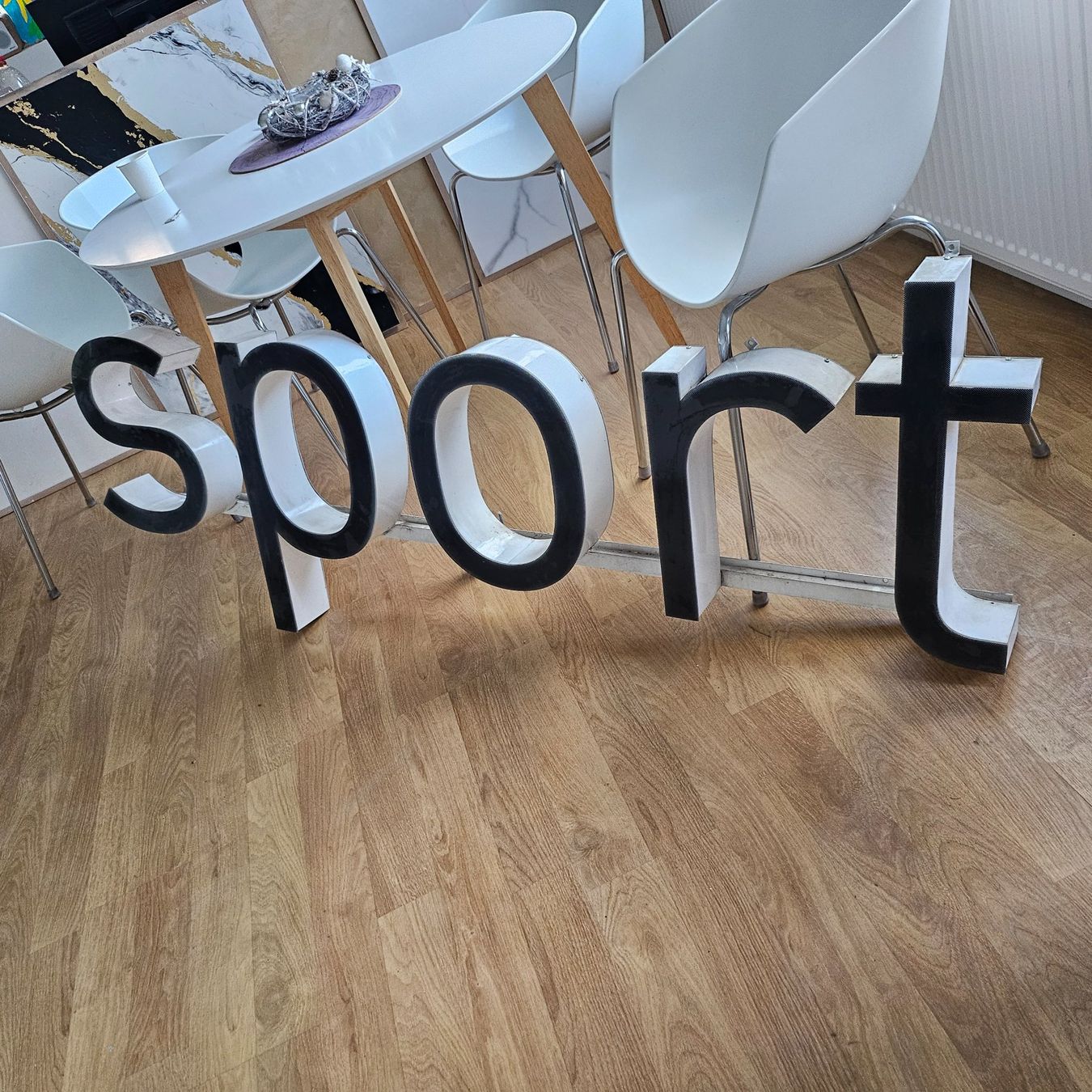 Lampade: Leuchtreklame Nike Adidas Sport – Usato da Altstätten SG venduto da TGB550 3