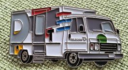 O686 Pin Die Post PTT Postauto Telecom Transporter