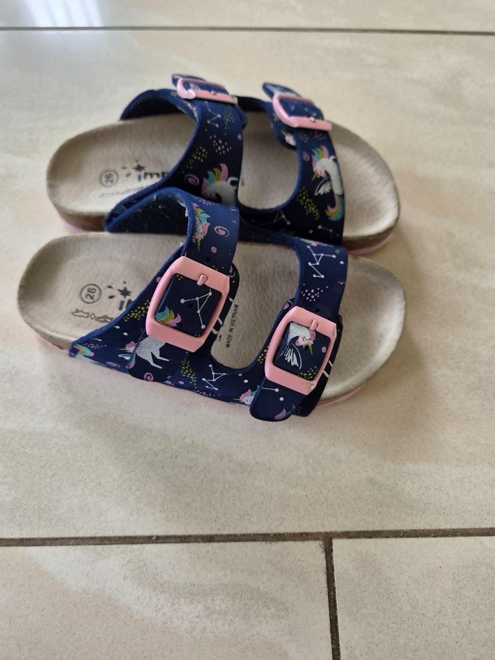 Scarpe per ragazze: Kinder Sandalen Einhorn Gr. 26 sommerlich – Usato da Ibach venduto da urs_sl5h 3