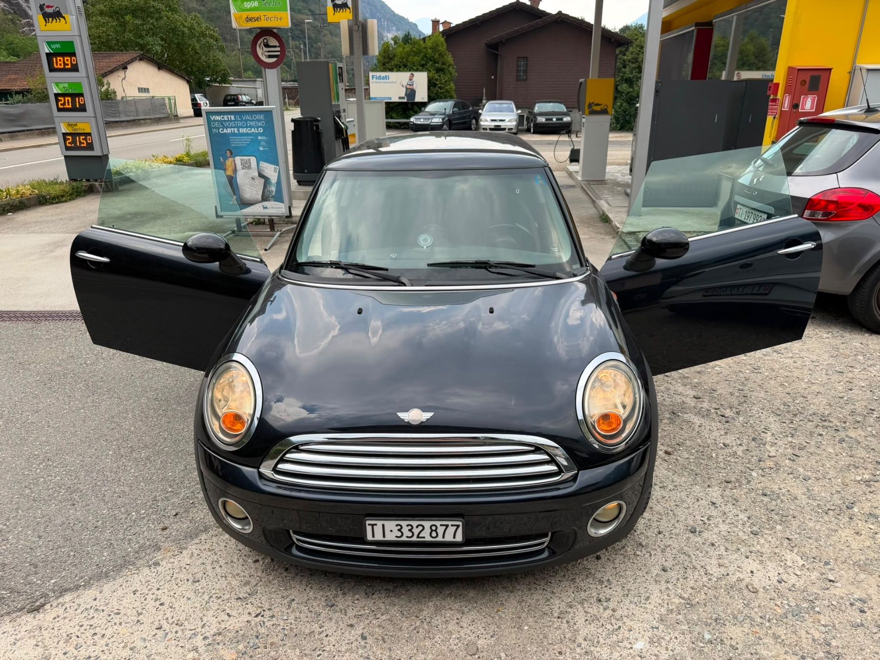 Mini Autos: Mini ONE – D'occasion à Osogna par mir_8wl9
