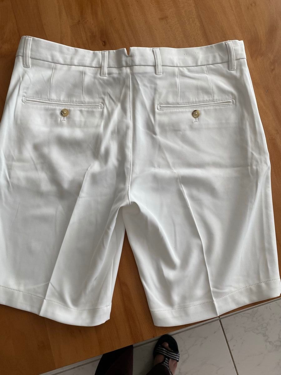 Lindeberg Pantaloni: Golfshorts von J. Lindeberg, Grösse 36 – Nuovo (secondo la descrizione) da Uitikon Waldegg venduto da man_fs5b 1
