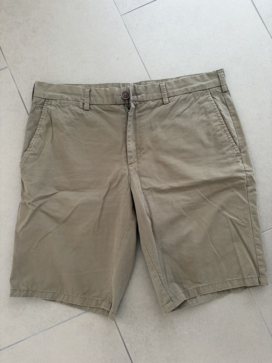 Manor Pantaloni: Shorts - Manor - Grösse M - grün – Usato da Baar venduto da Colette18