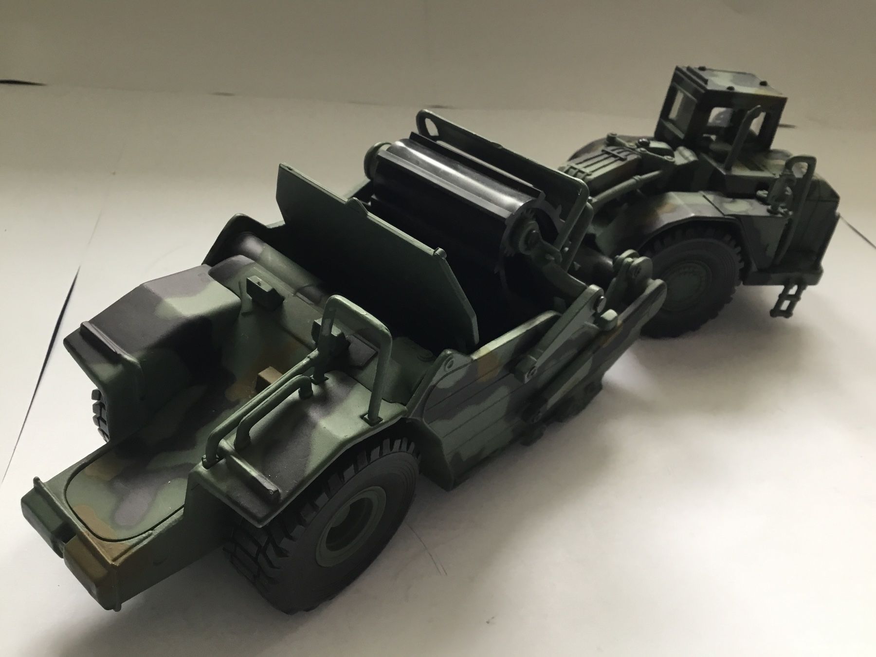 Modellini d'auto: CAT 623G Military Scraper – Usato da Dänikon ZH venduto da didi1103 5
